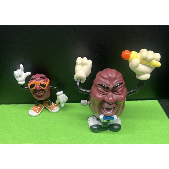 1987‎ California Raisins Singer 6" Bendable Action Figure Toy Microphone & Extra - Picture 1 of 6